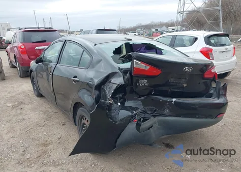 2015 Kia Forte Lx z USA, uszkodzony, nr VIN KNAFK4A60F5412023